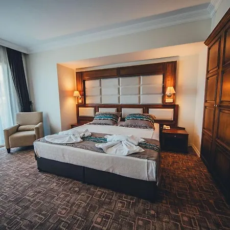 Grand Sahin's Hotell