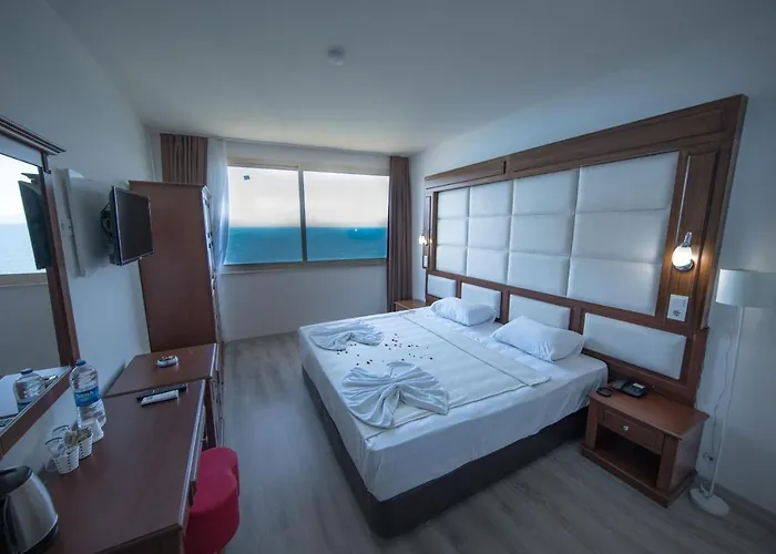 Grand Sahin's Hotell 4*