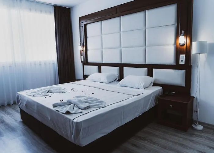 Grand Sahin's Hotell 4*