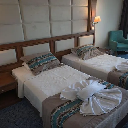 Grand Sahin's 4* Κουσάντασι