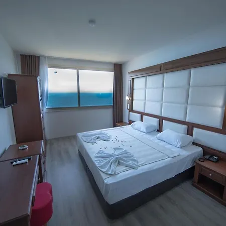 Grand Sahin's Hotel 4*