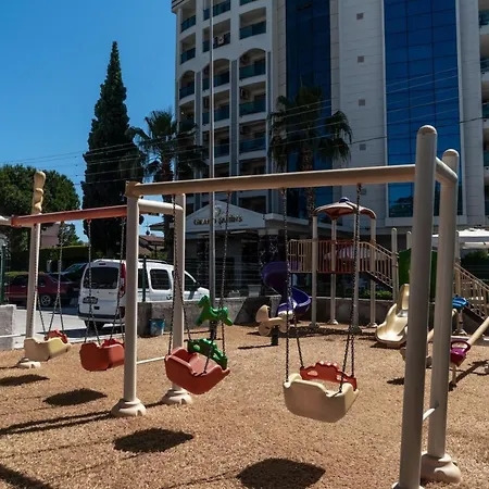 Grand Sahin's Hotel